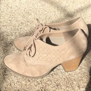 Adorable Dr Scholl’s Booties